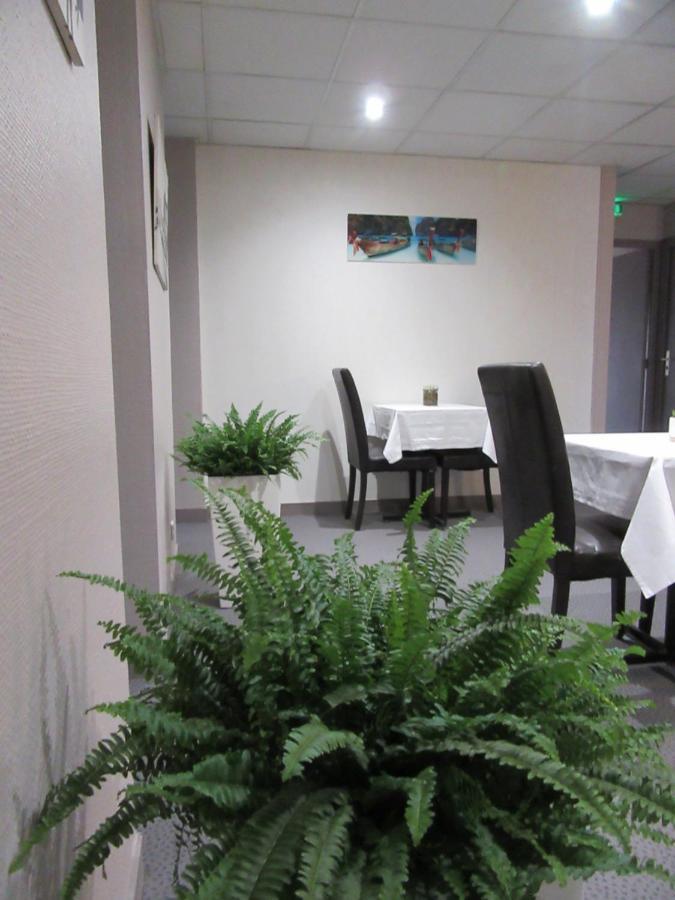 Contact Hotel De France サント エクステリア 写真