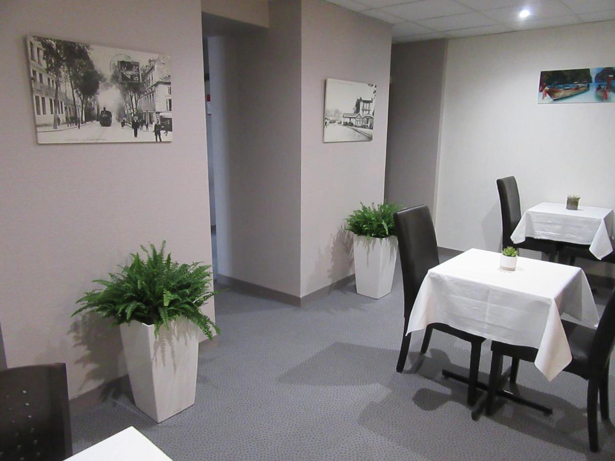 Contact Hotel De France サント エクステリア 写真