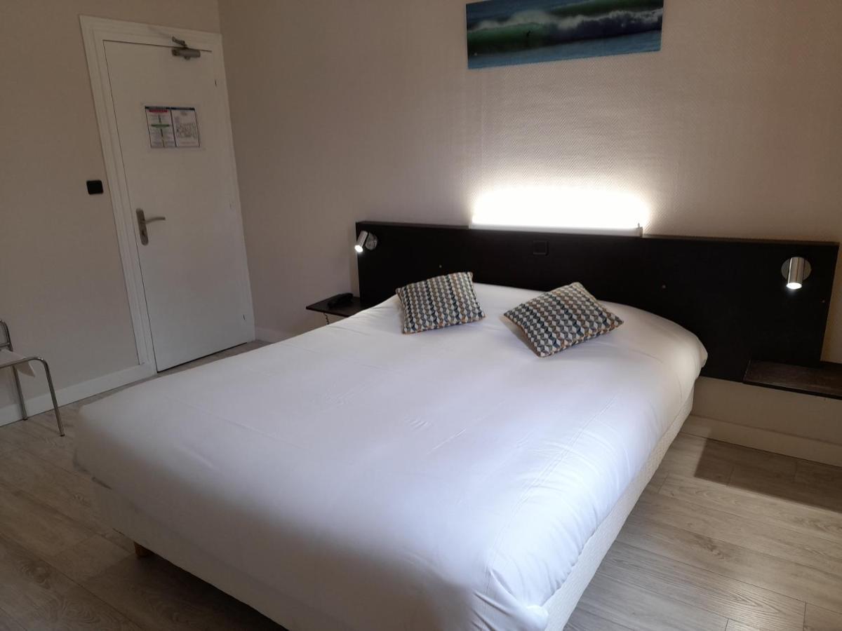 Contact Hotel De France サント エクステリア 写真