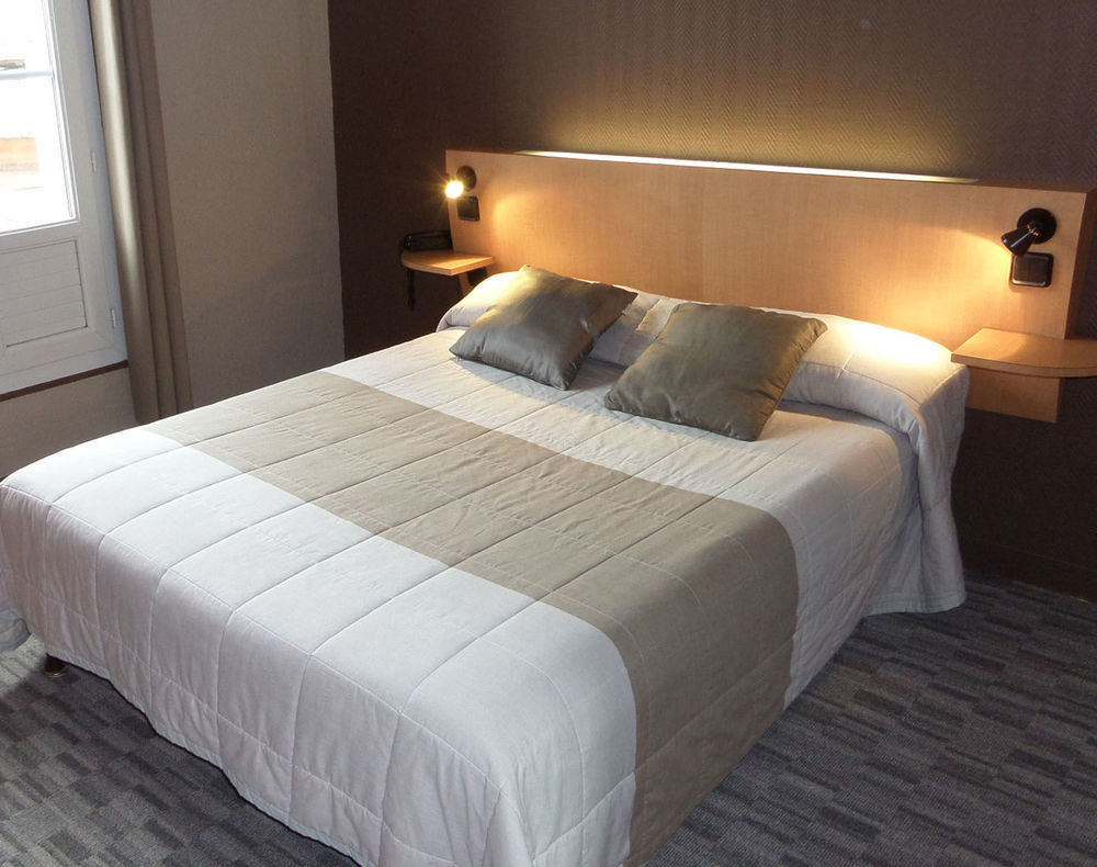 Contact Hotel De France サント エクステリア 写真