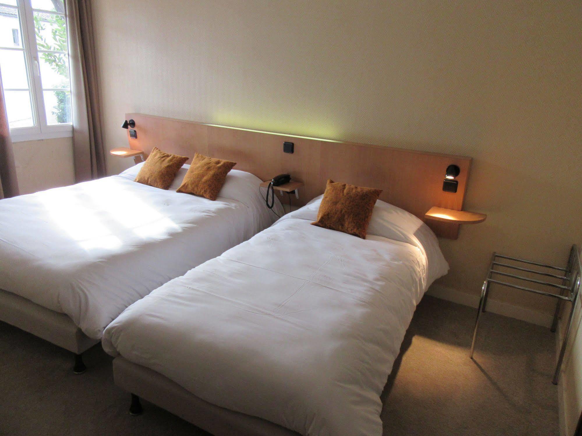 Contact Hotel De France サント エクステリア 写真
